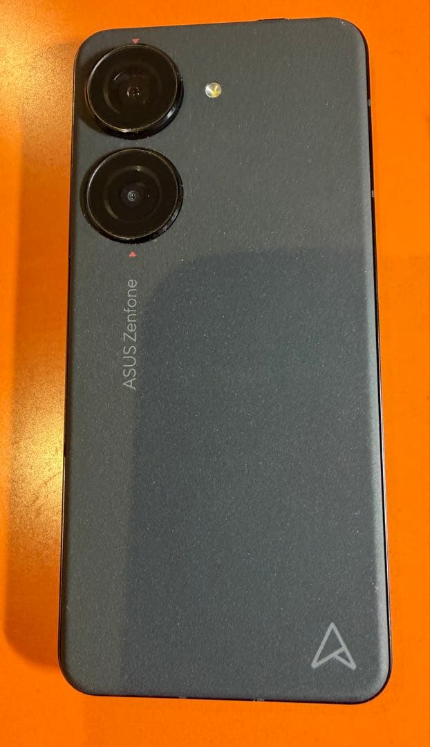 【美品】ASUS zenfone 10スマートフォン