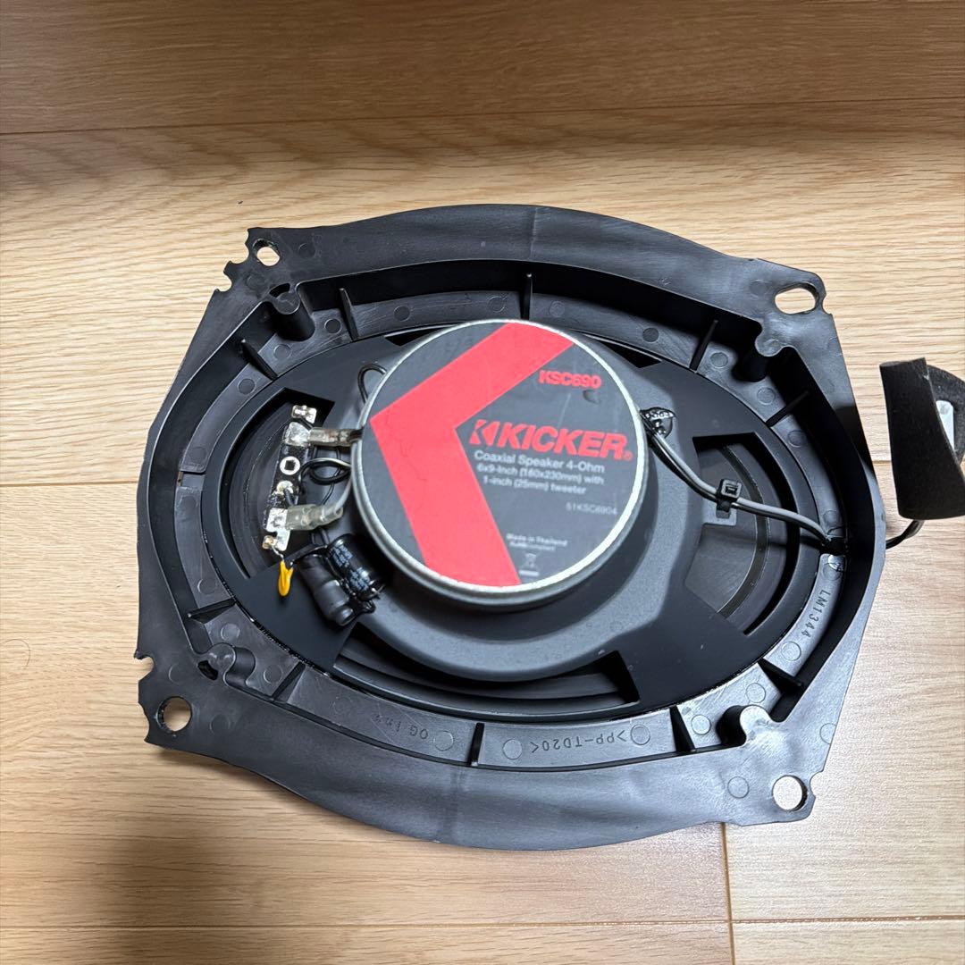 R*様 KICKER LC250 ランクル 250系(10スピーカー 8chアン