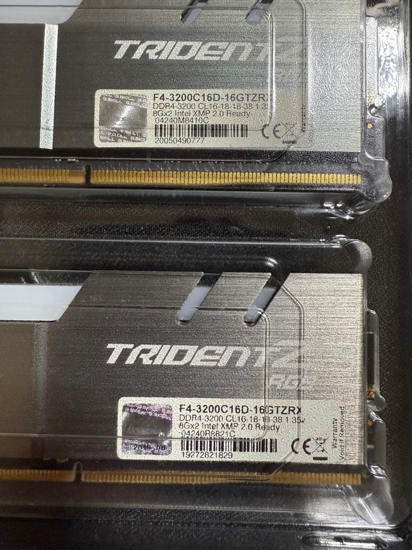 メモリー G.SKILL TRIDENT Z RGB 32GB (8GBx4) DDR4