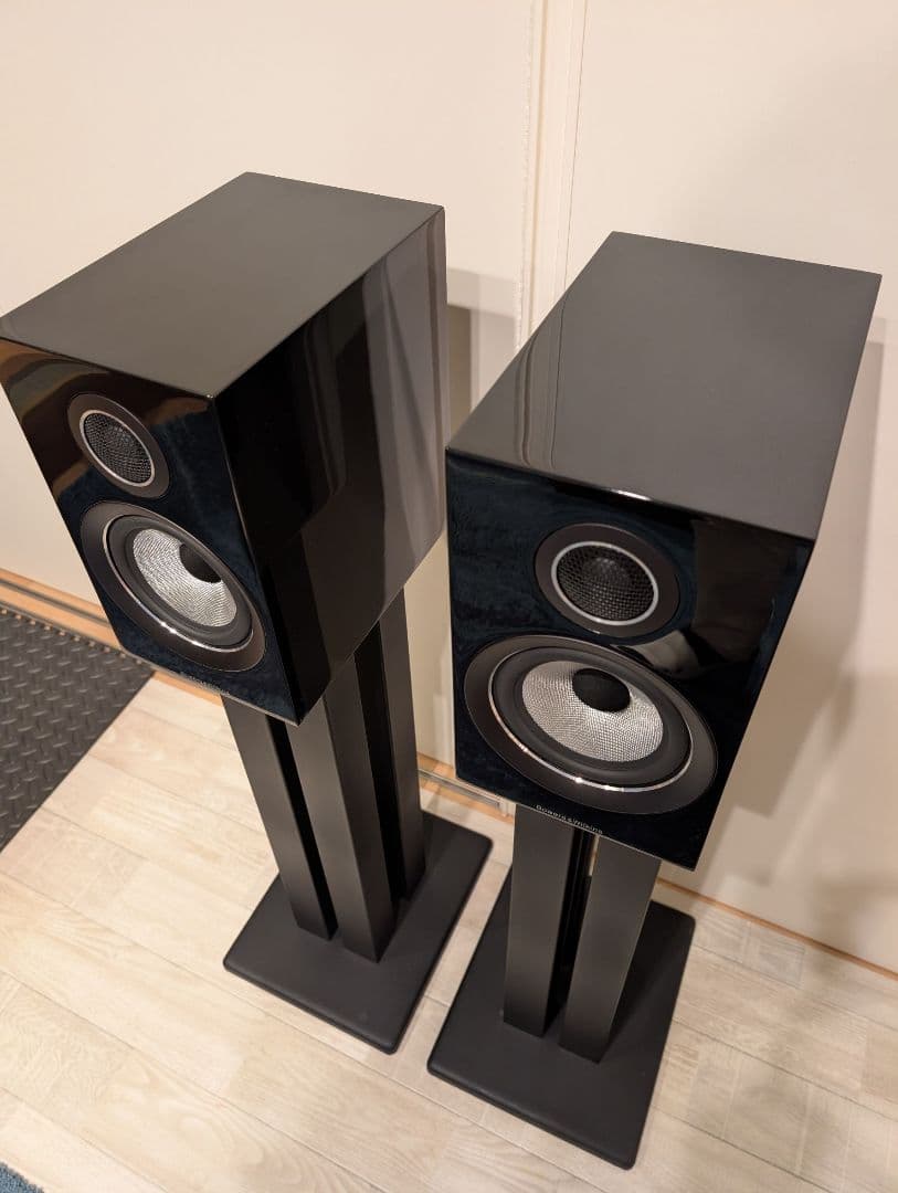 K114　B&W 707 S2 スピーカー