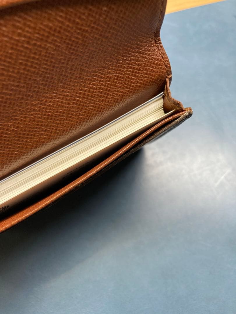 Louis Vuitton レザー 折りたたみカードケース　名刺入れ