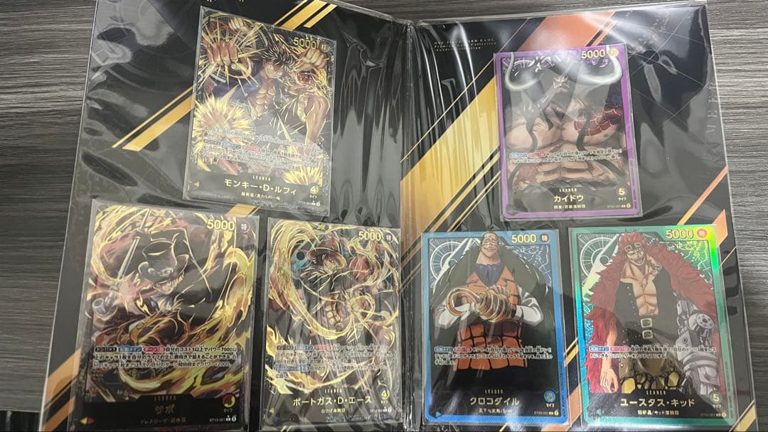 【未開封】ワンピースカード プレミアムカードコレクション　リーダーコレクション