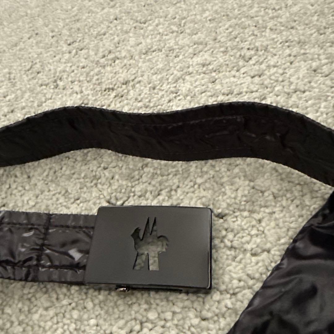 【未使用極美品】MONCLER マーク型抜きダウンコートベルトのみ ブラック