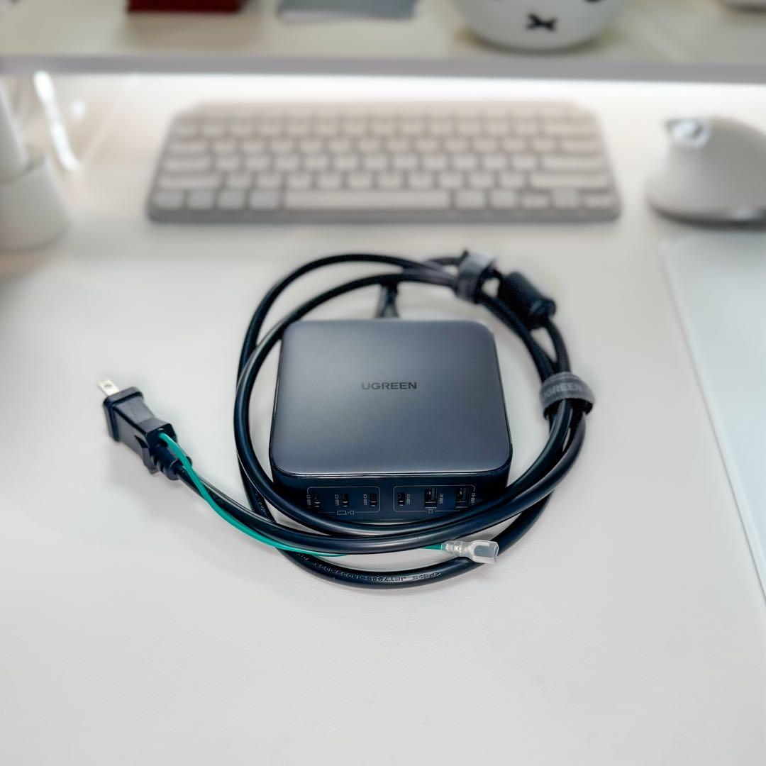 UGREEN Nexode 200W 充電器 6ポート GaNIII 急速 卓上