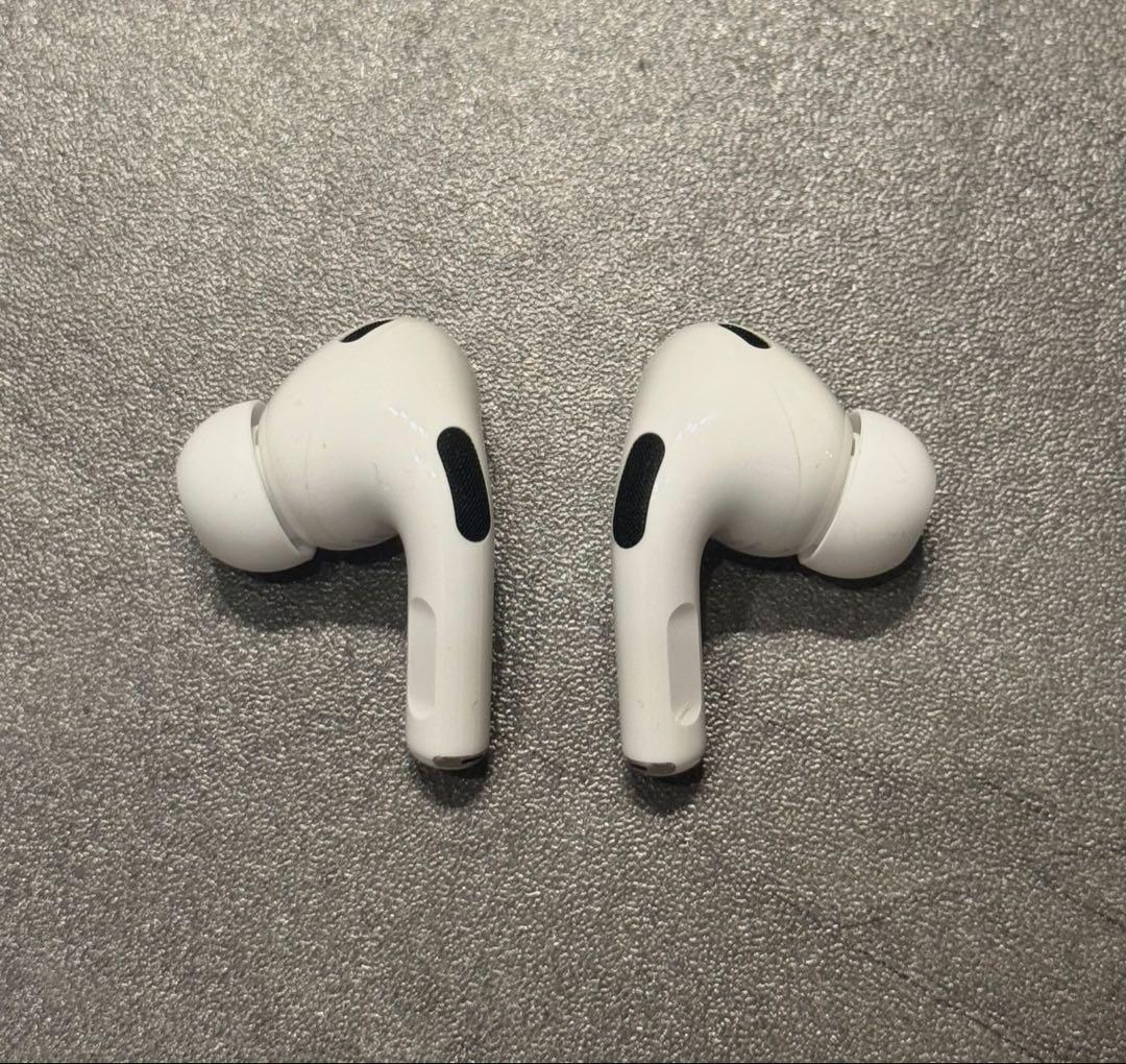 AirPods Pro (第2世代)本体 充電ケース付き
