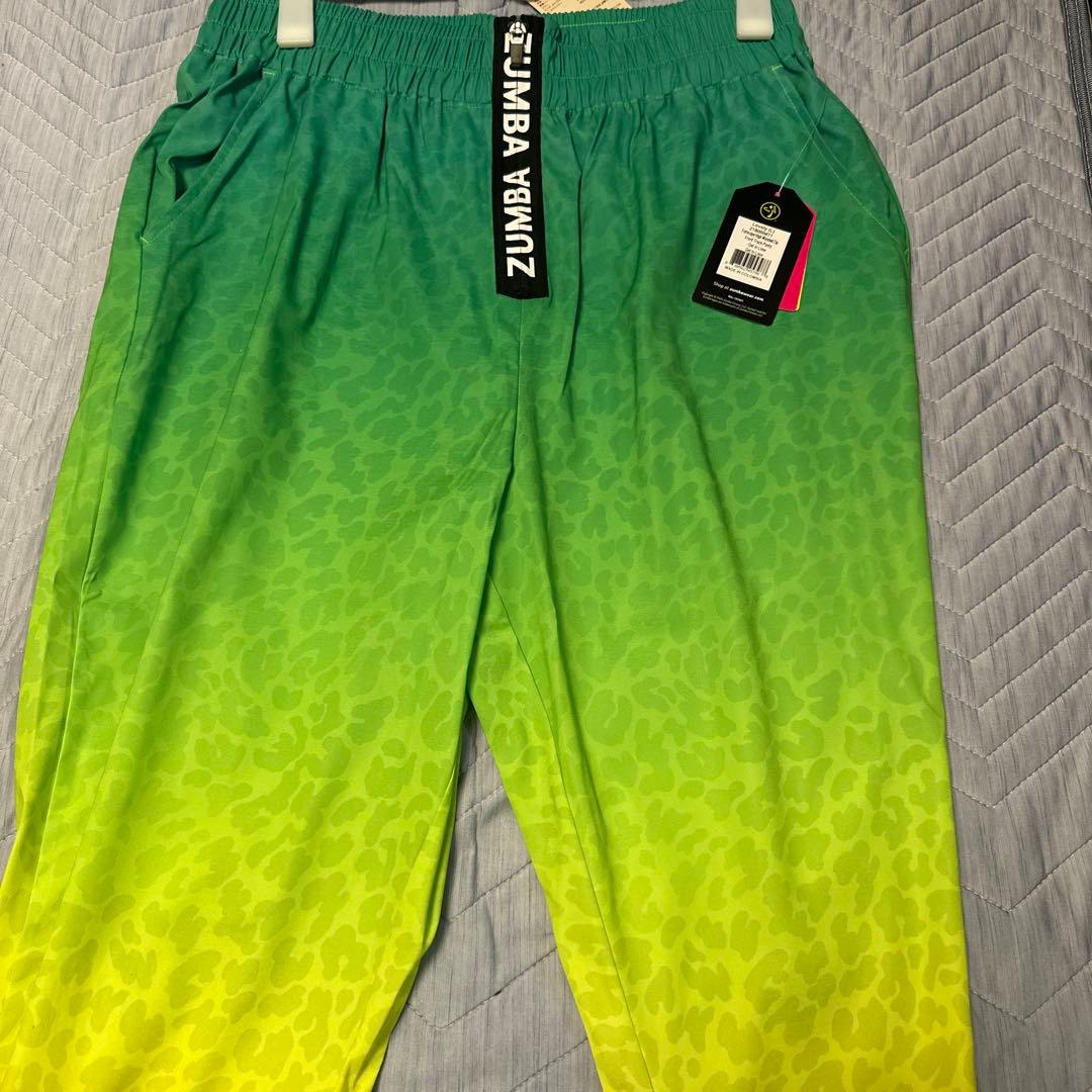 し*う様 ZUMBA パンツ　正規品 Ｌサイズ