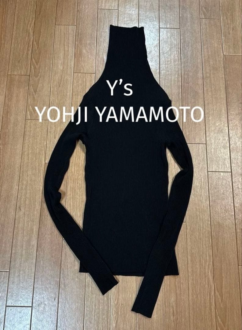 Y’s ワイズ //リブ(プリーツ)タートルカットソー