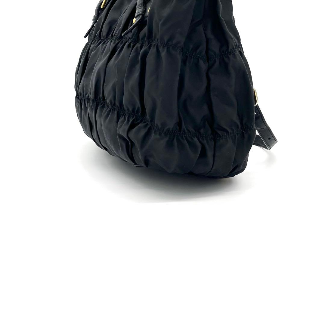 PRADAプラダ ボンバー ギャザー メタルロゴ G金具 2WAYハンドバッグ黒