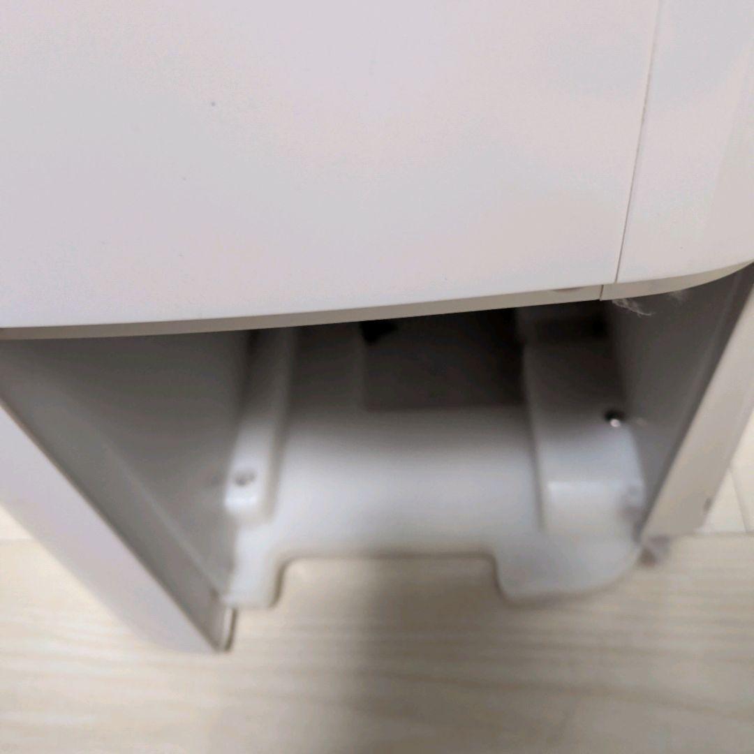 【美品】シャープ　空気清浄除湿機　CV-EF120-W