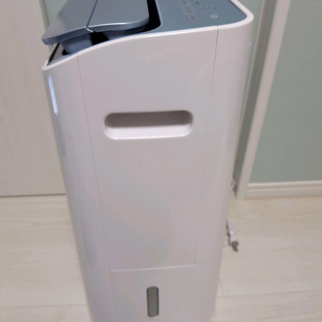 【美品】シャープ　空気清浄除湿機　CV-EF120-W