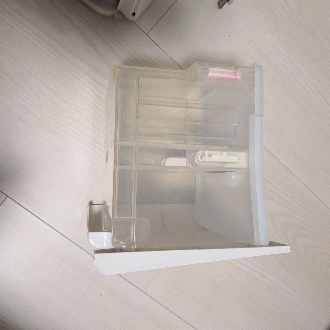 【美品】シャープ　空気清浄除湿機　CV-EF120-W