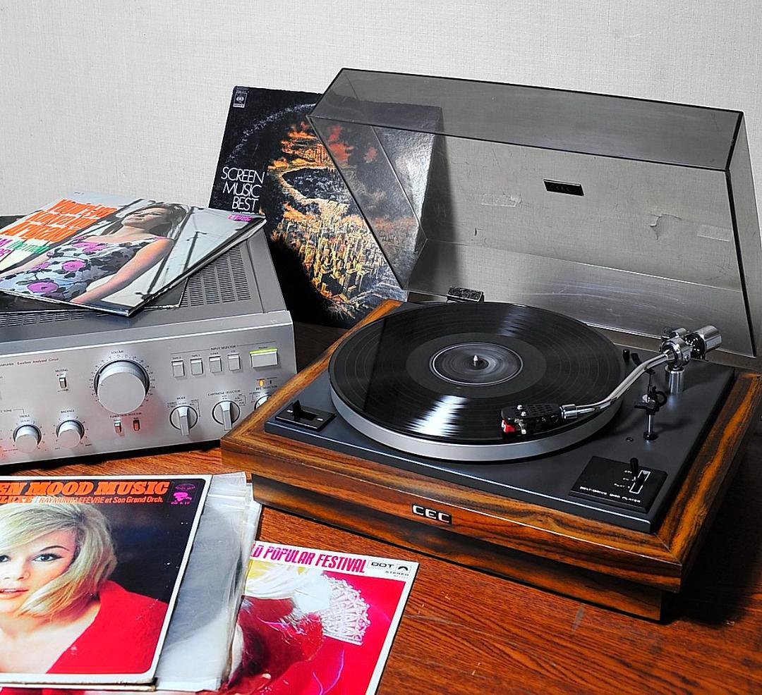 ★ CEC ベルトドライブ プレーヤー BD-3000　70年代ビンテージもの♪