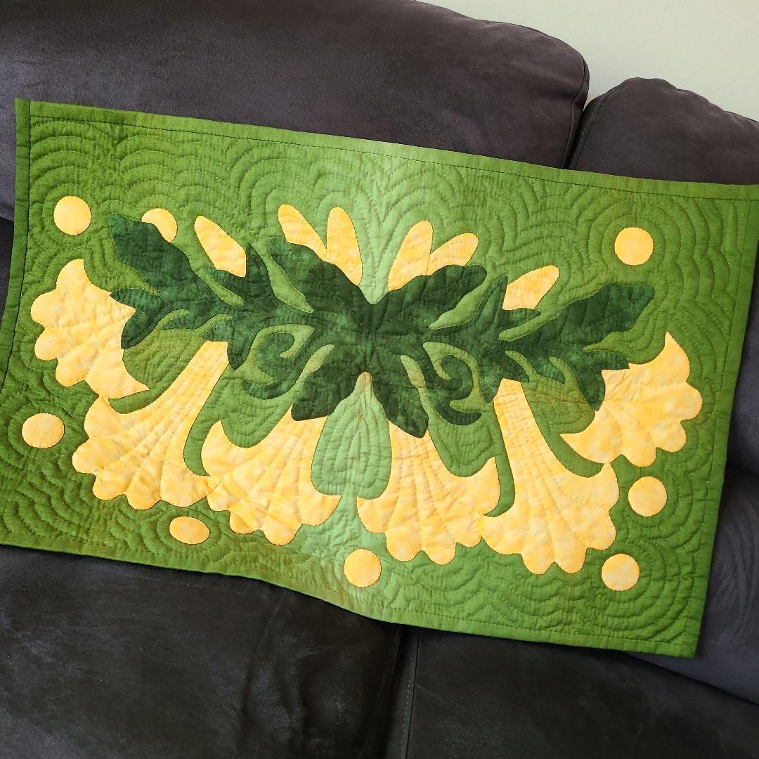 Juliette　ハワイアンキルト　タペストリー　エンジェルトランペット