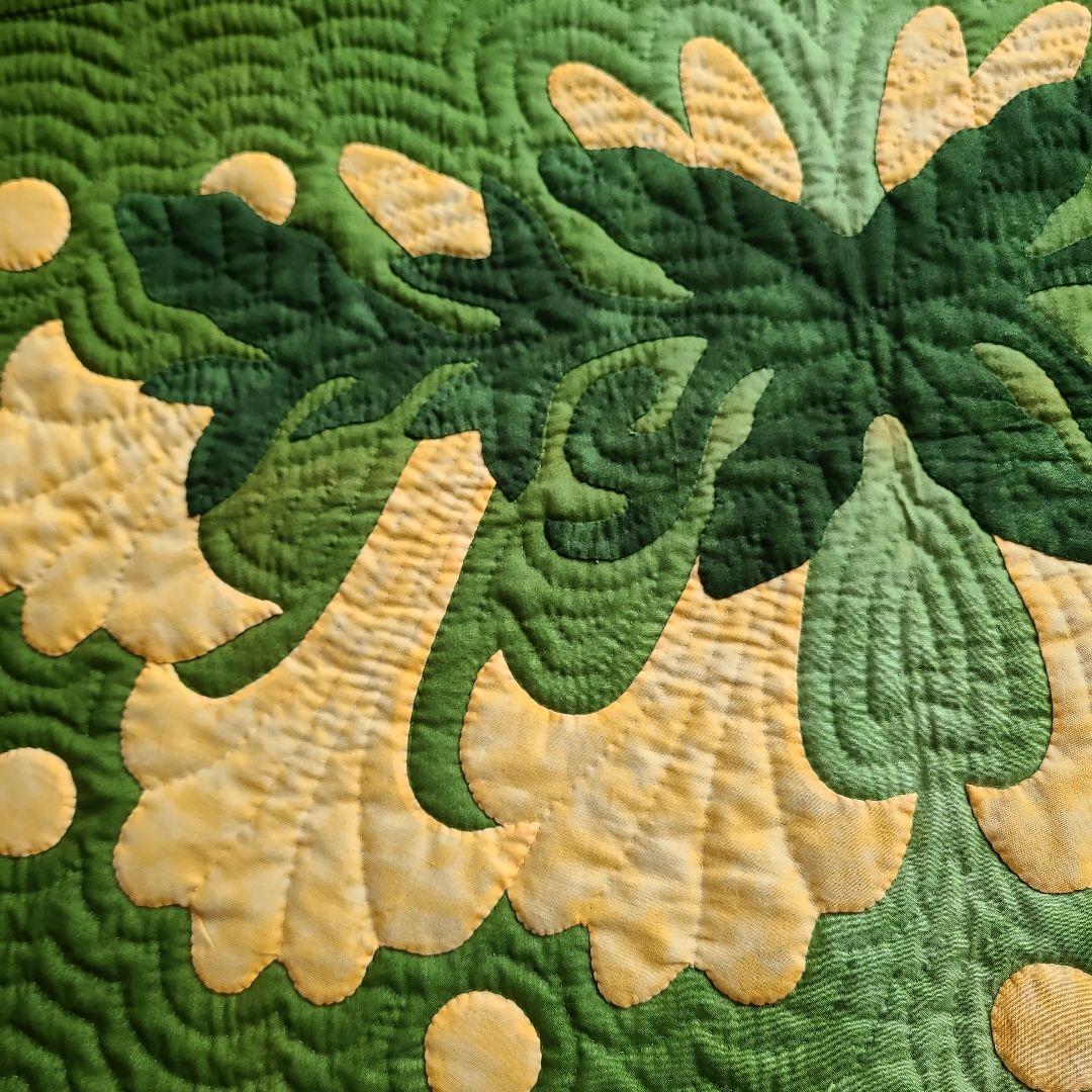 Juliette　ハワイアンキルト　タペストリー　エンジェルトランペット