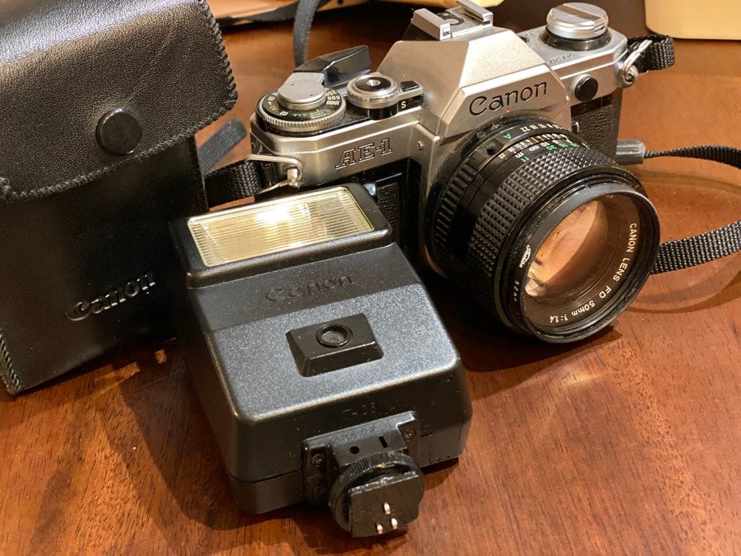 Canon AE-1 一眼レフカメラ レンズ付き