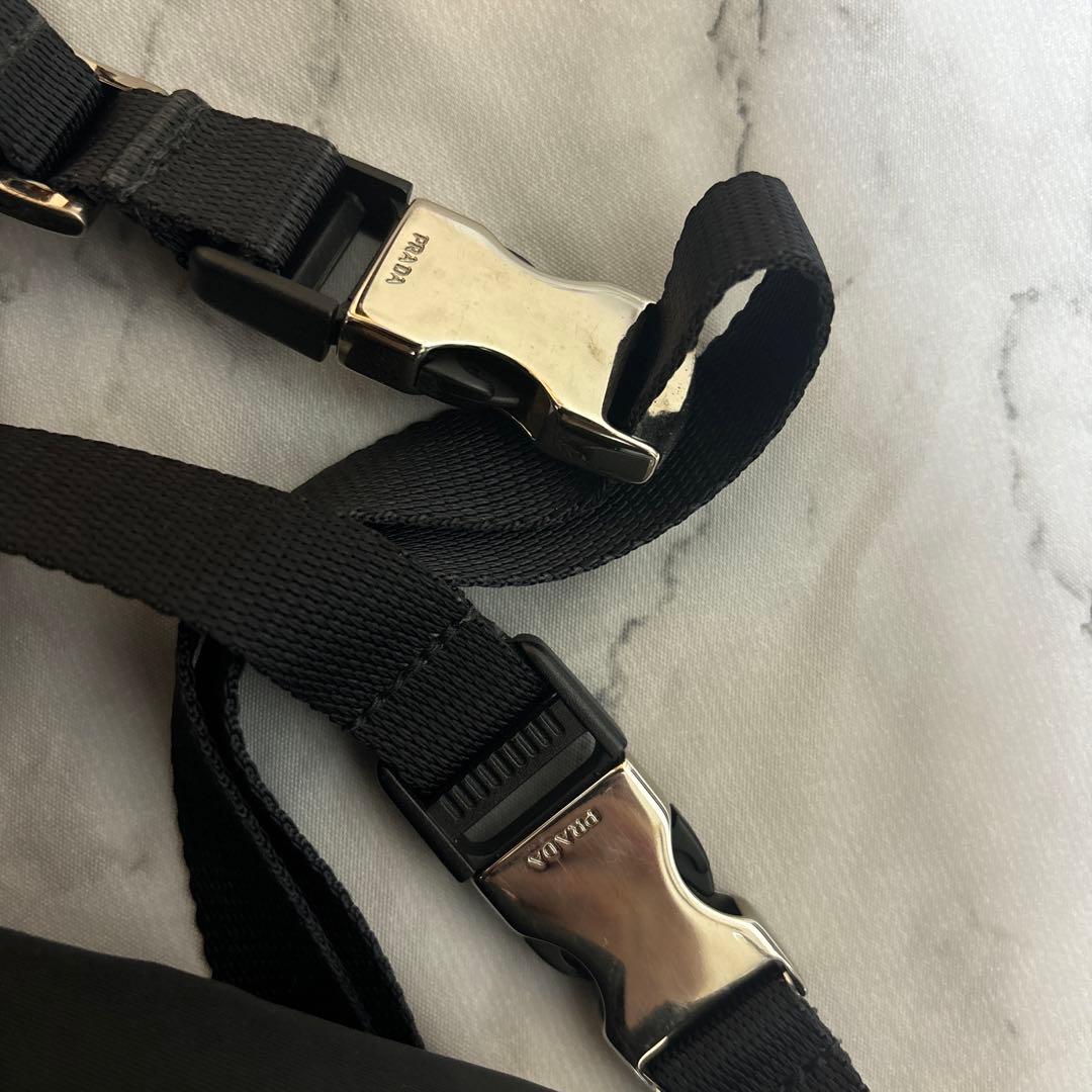 プラダ ナイロン 三角ロゴプレート ショルダーバッグ サコッシュ　2way