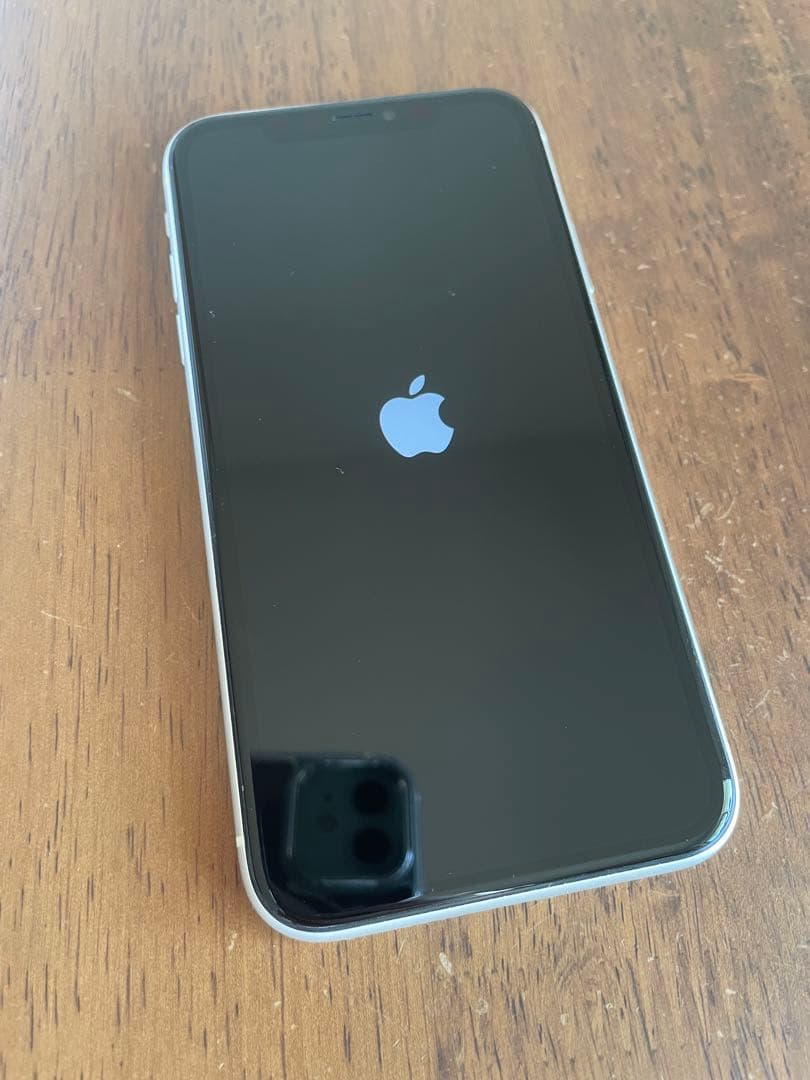 Apple iPhone 11 ホワイト 本体