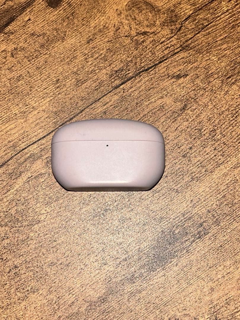 ホワイト ワイヤレスイヤホン 充電ケース付き