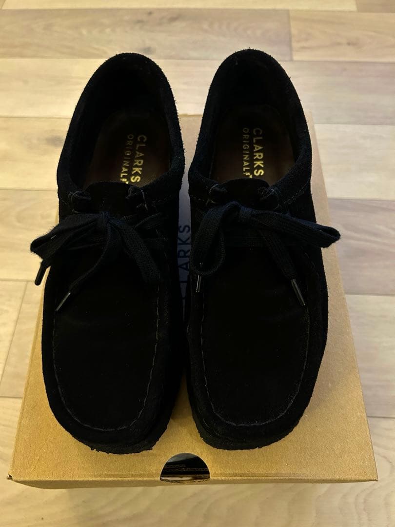 【美品】クラークス ワラビー レディースUK6(25㎝)ブラックスエード