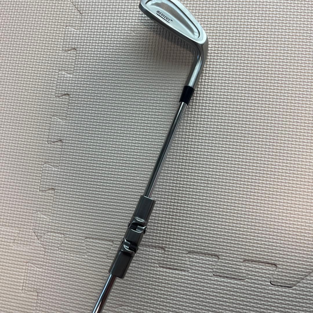 希少美品　メディカス　アイアン　7番　ゴルフ練習器具　スイングトレーナー