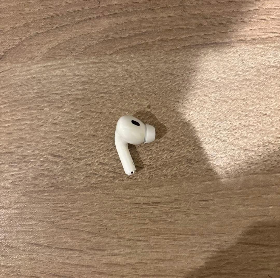 AirPods Pro 第二世代　左　(a3048) 国内正規品　USBcタイプ