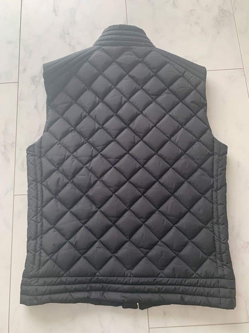 モンクレールダウンベスト　キルティング　レザーロゴパッチ　希少サイズ1（M）