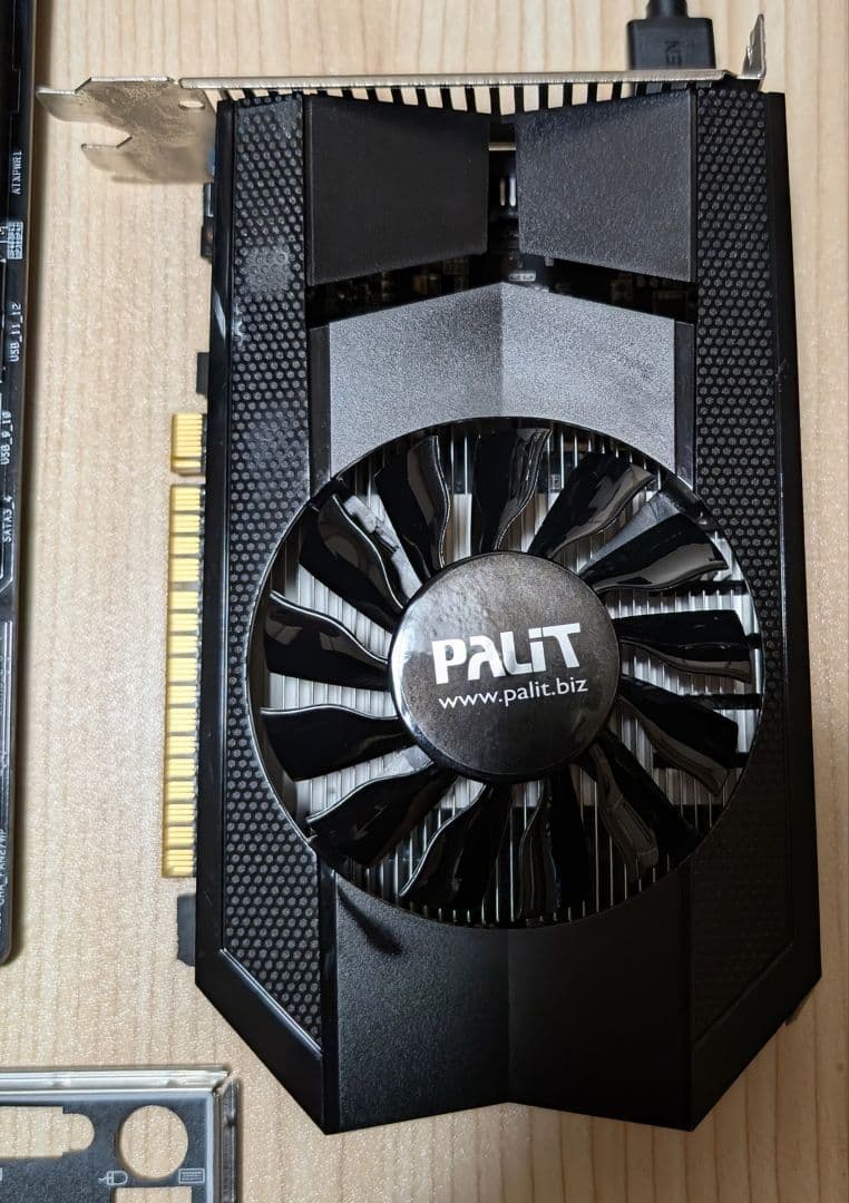 ☆Win11付き！☆ 9600KF メモリ16GB M.2 SSD 512GB