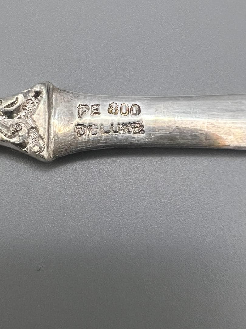 銀製品 UD800 DELUXE ナイフ プレート 聖獣バロン彫 インドネシア