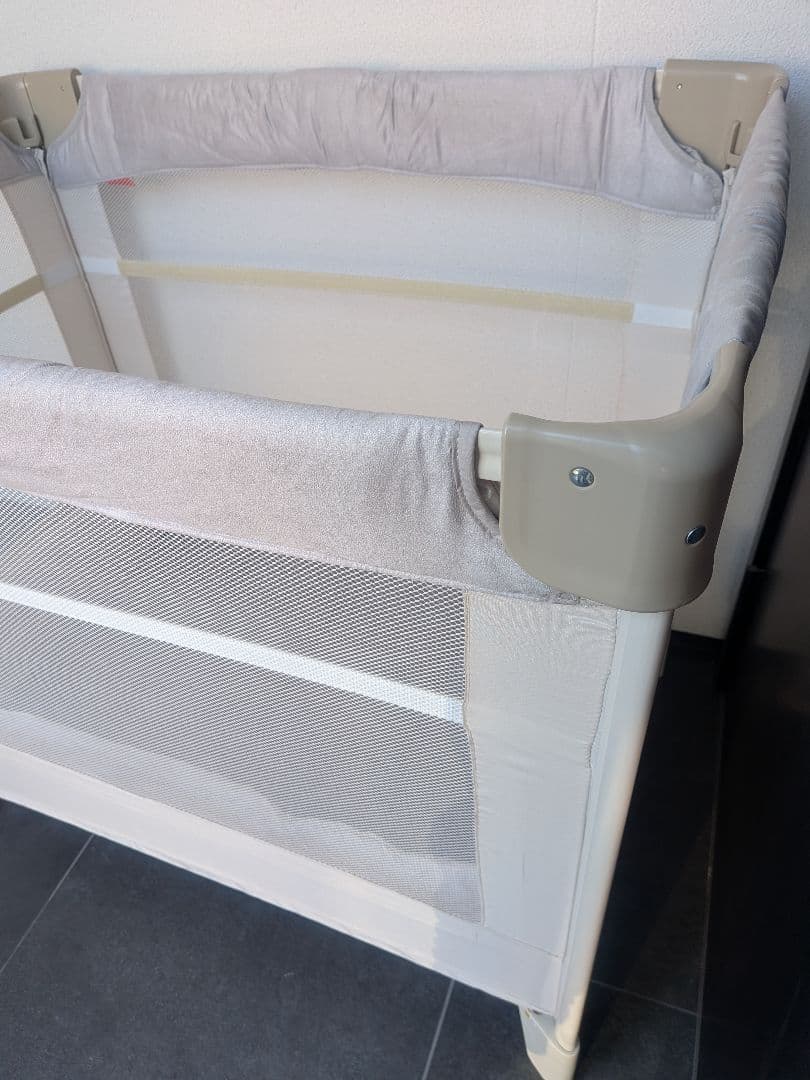 【美品】Aprica　ココネル　エアープラスAB　ホワイトベージュ