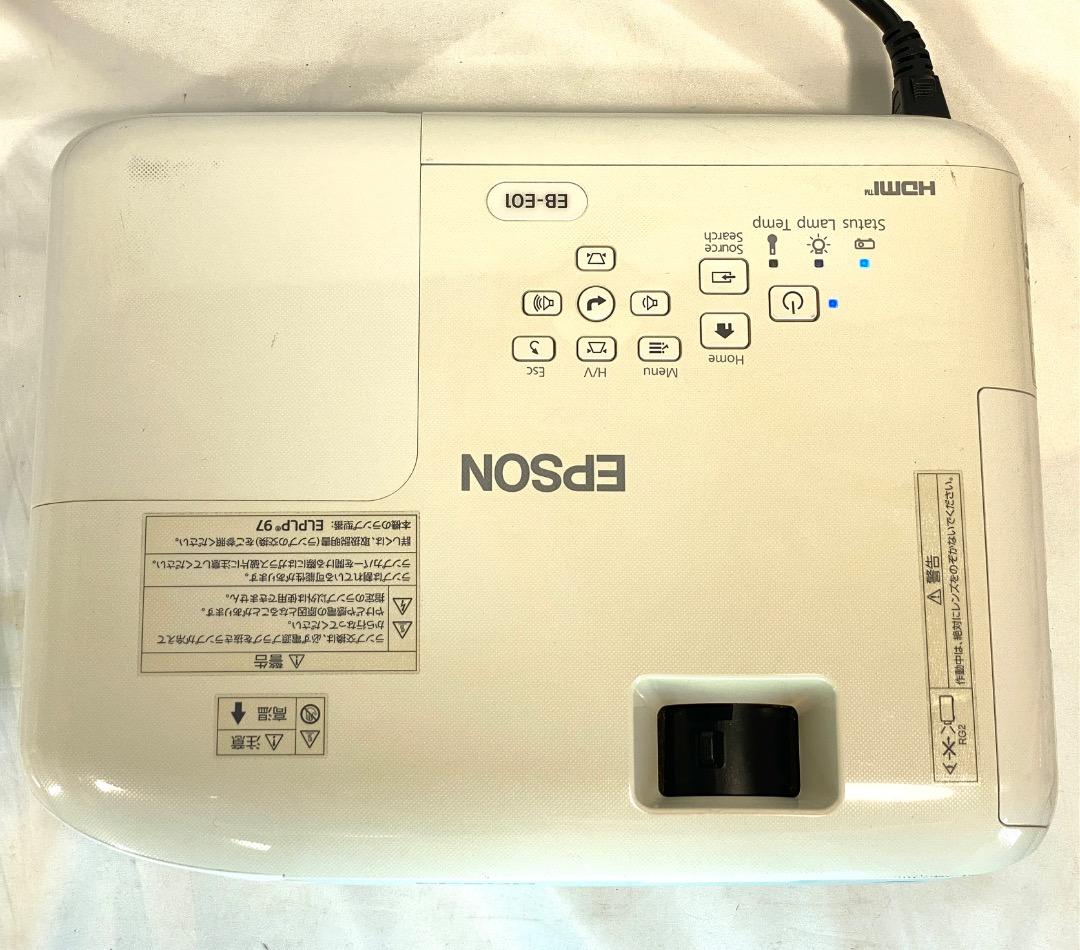 み*い様 EPSON エプソン EB-E01 プロジェクター 本体 ランプ点灯時