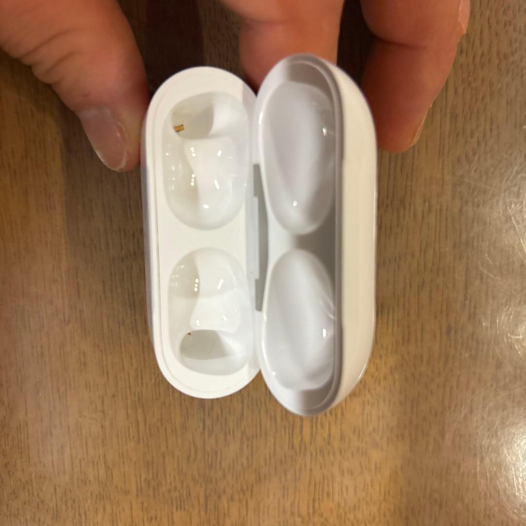 AirPods Pro (第2世代) 本体　おまけイヤーチップMサイズ付き