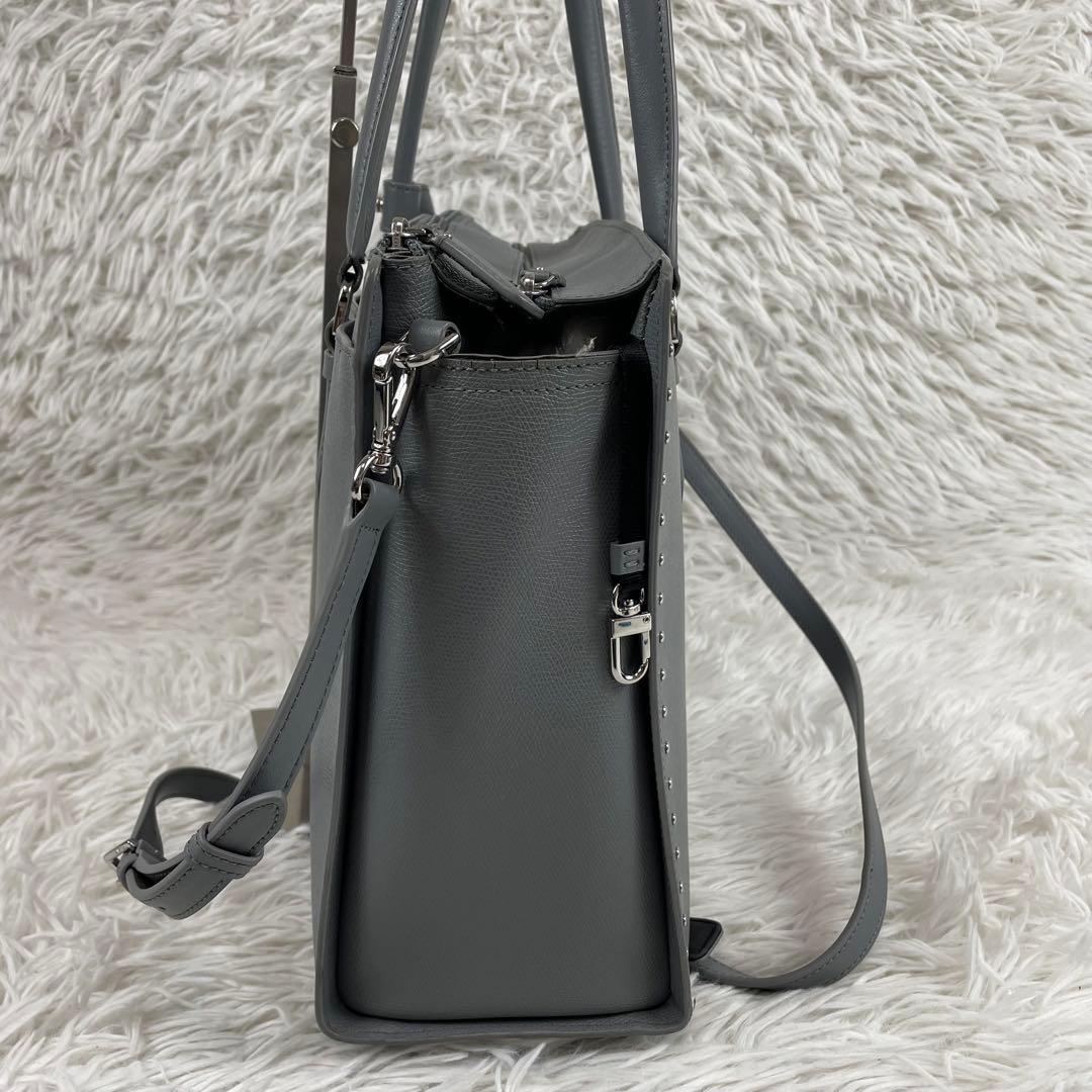 希少　TUMI Eliza 2way ビジネスバッグ スタッズ グレー
