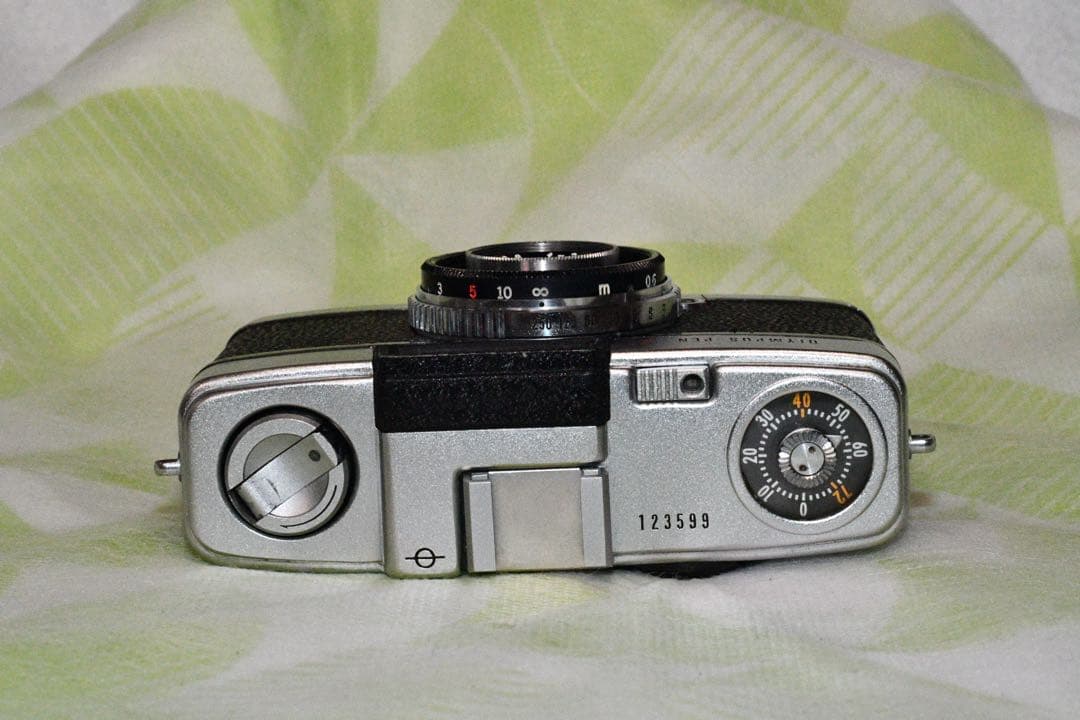 《動作品》OLYMPUS PEN S a394
