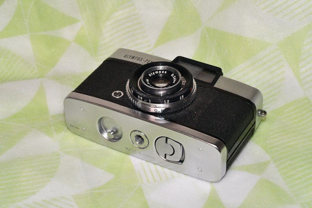 《動作品》OLYMPUS PEN S a394