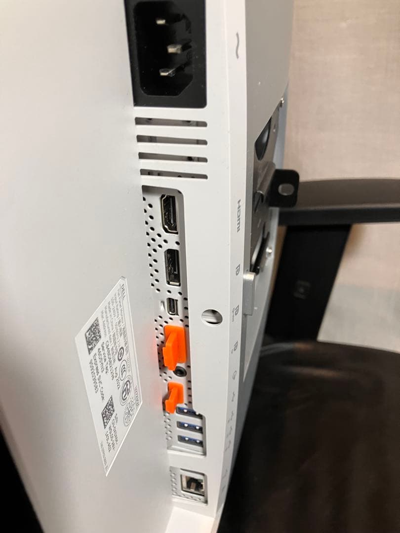 dell u2723qx 4kハブモニター