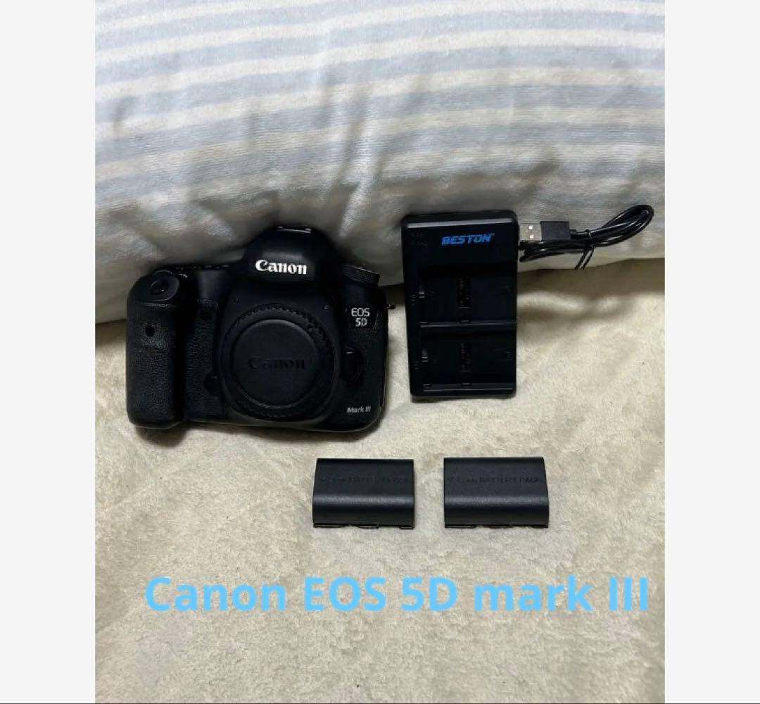 デジタル一眼レフカメラ　Canon EOS 5D Mark III ボディ