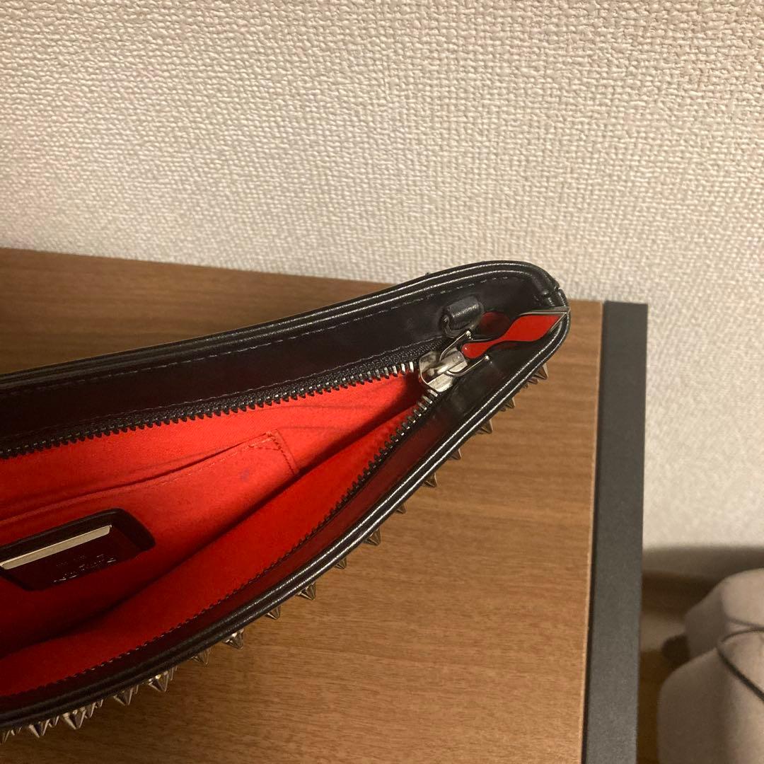 Christian Louboutin スタッズクラッチバッグ