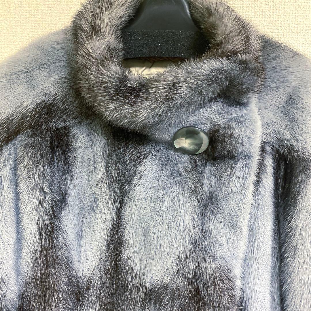 グレー 毛皮コート ボタン付き