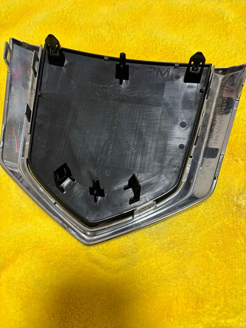 30系 後期 アルファード フロントエンブレム 75311-58350