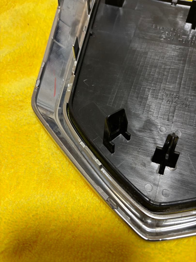 30系 後期 アルファード フロントエンブレム 75311-58350