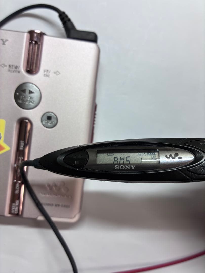 [動作品] SONY WM-EX651 カセットプレーヤー. ピンク
