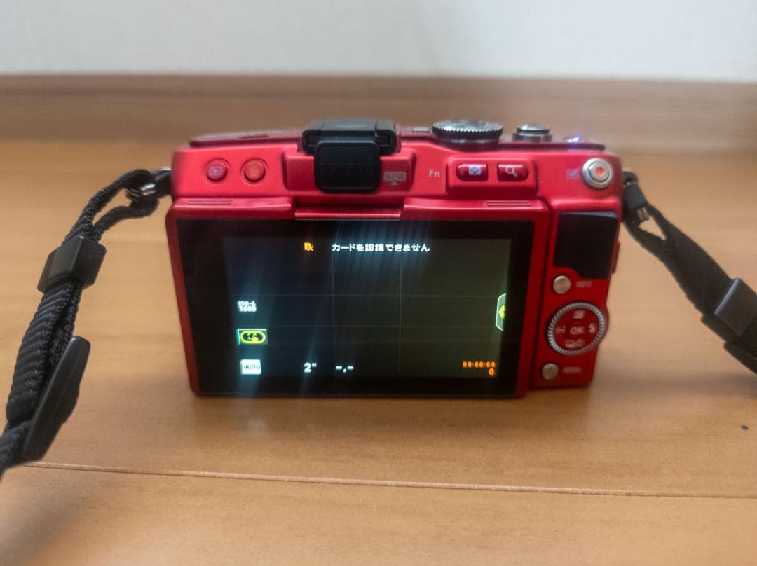 【ジャンク品】Olympus E-PL6 ミラーレスカメラ レッド+レンズ２本