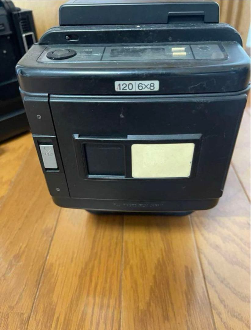 FUJI GX680 Professional 中判カメラ