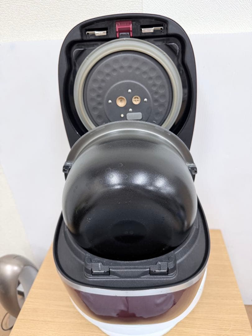 タイガー 圧力IH炊飯ジャーJPC-A100 1.0L 2017年製