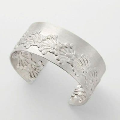 アガット*agete*　シルバーバングル　新品未使用