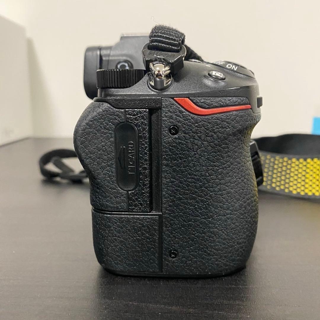 ① ニコンNikon Z6 ミラーレス一眼カメラ 本体