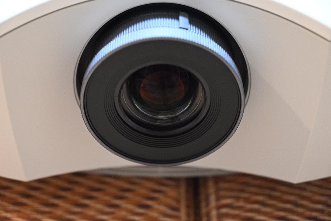 プロジェクター SONY VPL-HW35ES