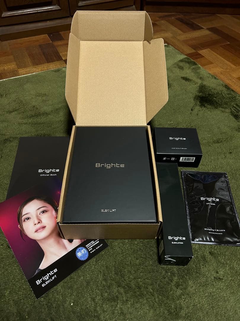 新品Brighte ELEKI LIFT スカルプブラシ、ローション、マスク付