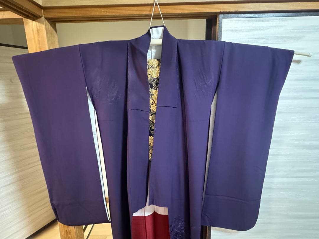 紫色 花の刺繍　振袖と帯のセット