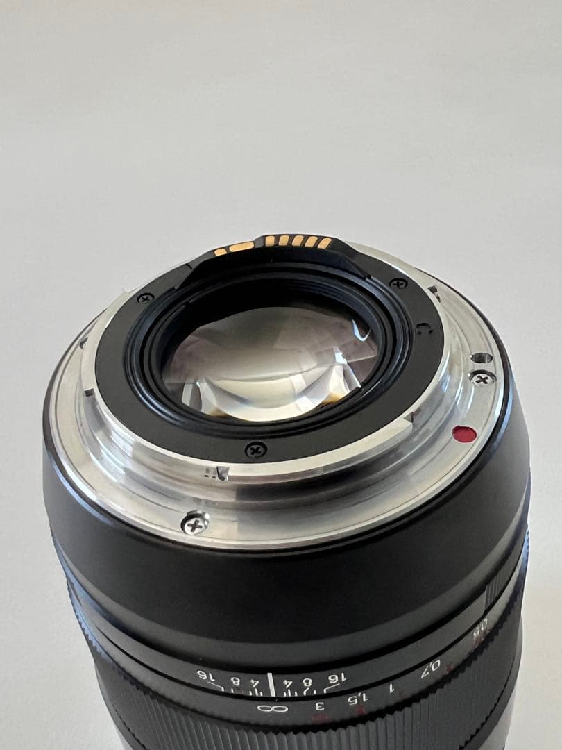 ZEISS DISTAGON T*35F1.4 ZE ツァイスキャノンEFコシナ